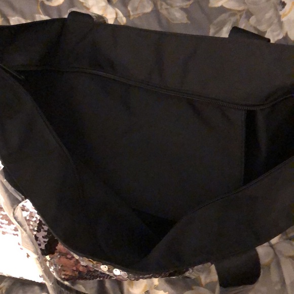 Pink Victoria’s Secret sequin tote bag - Picture 4 of 4
